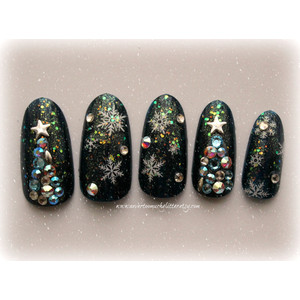 Illustration for article titled Which Manicure Should I Get?